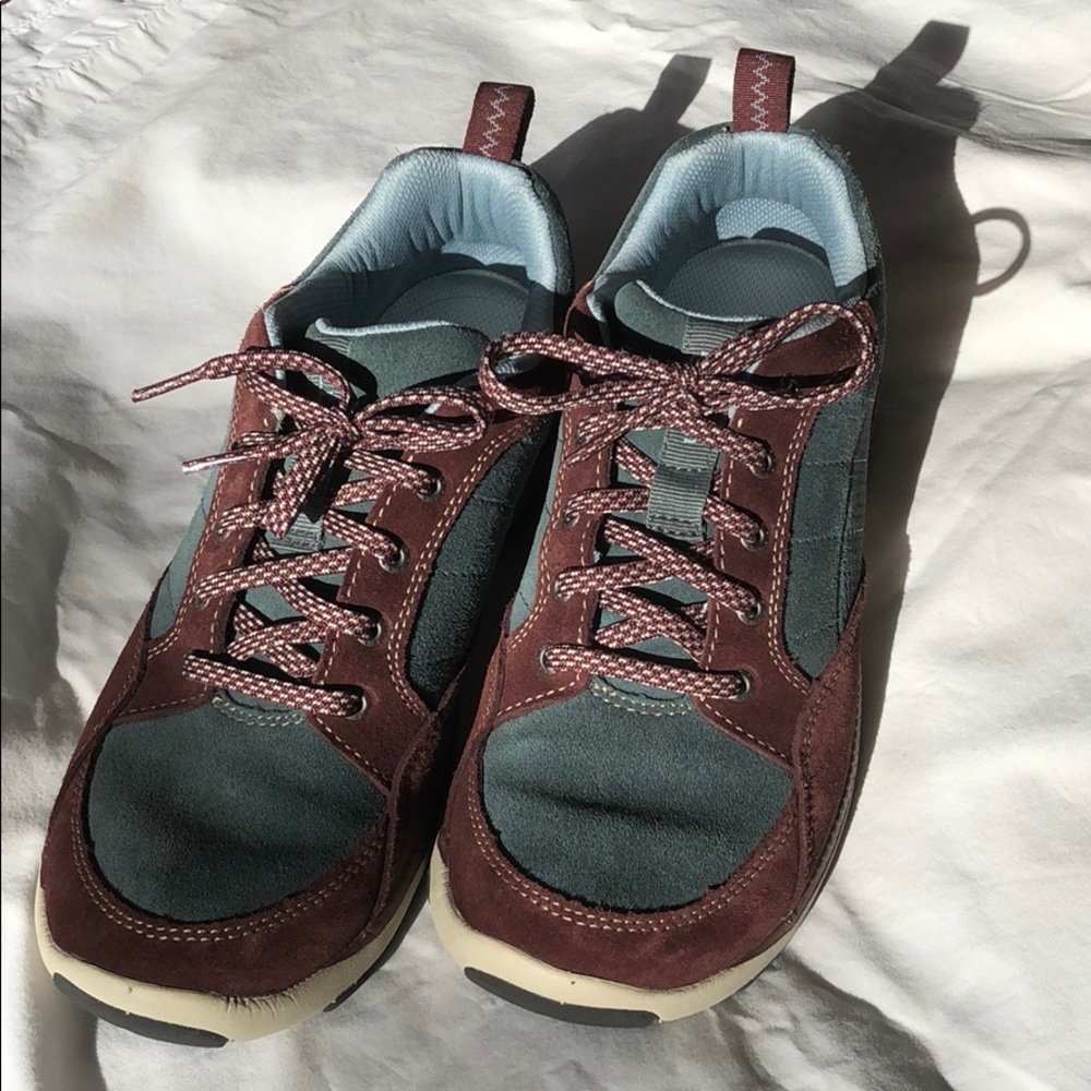 LL Bean. Size 8.5 m. Worn a few times.